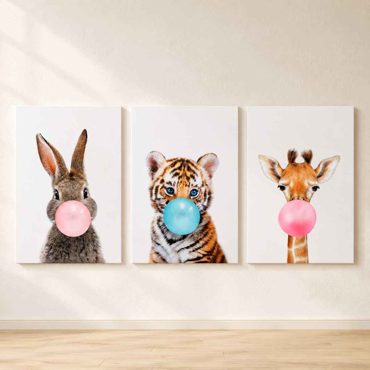 Tríptico Animales Bubblegum presentado en estudio